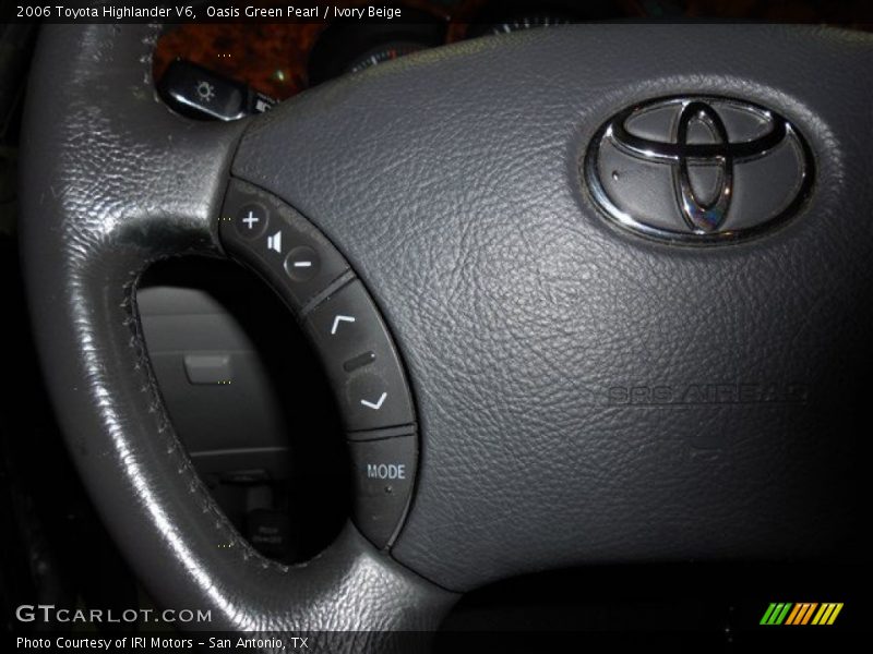 Oasis Green Pearl / Ivory Beige 2006 Toyota Highlander V6