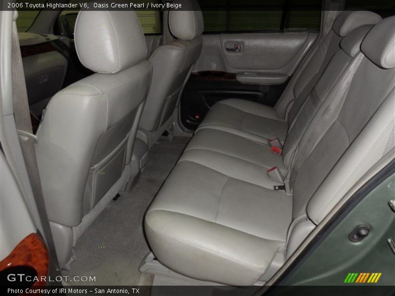 Oasis Green Pearl / Ivory Beige 2006 Toyota Highlander V6