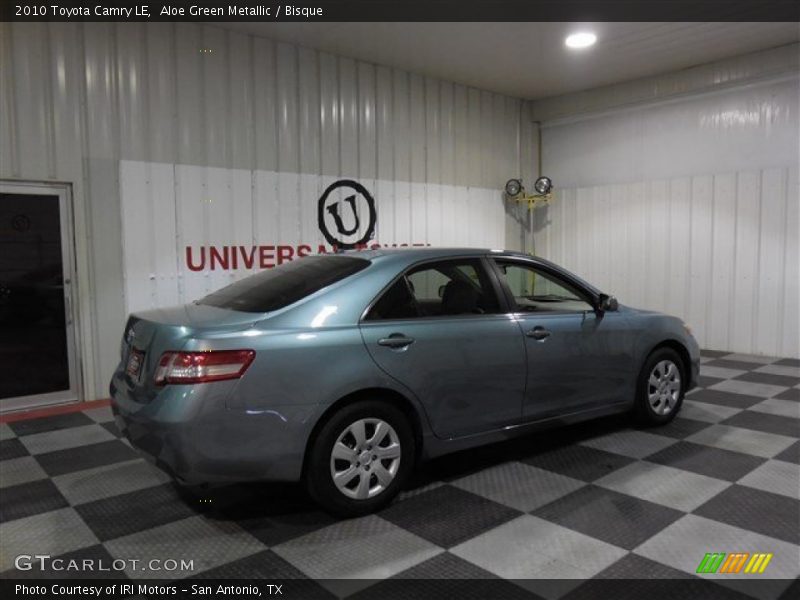 Aloe Green Metallic / Bisque 2010 Toyota Camry LE