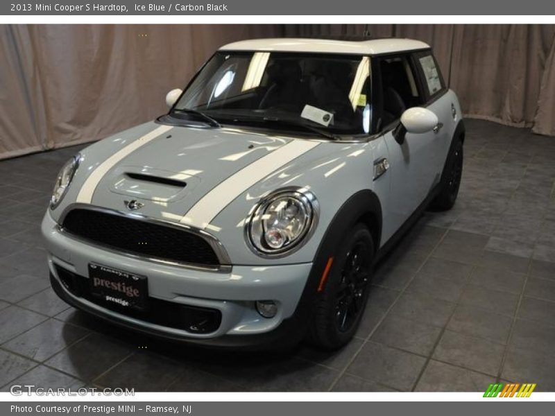 Ice Blue / Carbon Black 2013 Mini Cooper S Hardtop