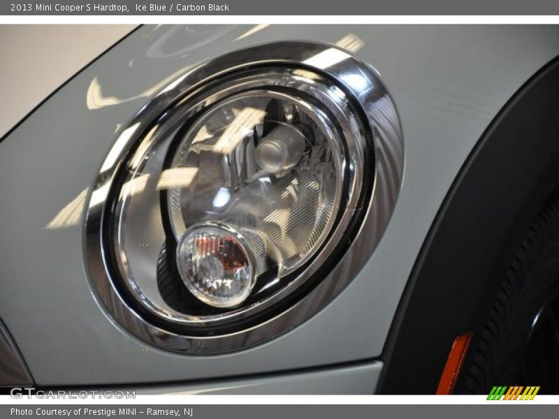 Ice Blue / Carbon Black 2013 Mini Cooper S Hardtop
