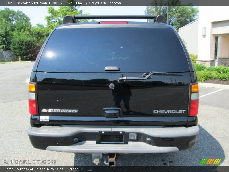 Black / Gray/Dark Charcoal 2005 Chevrolet Suburban 1500 Z71 4x4