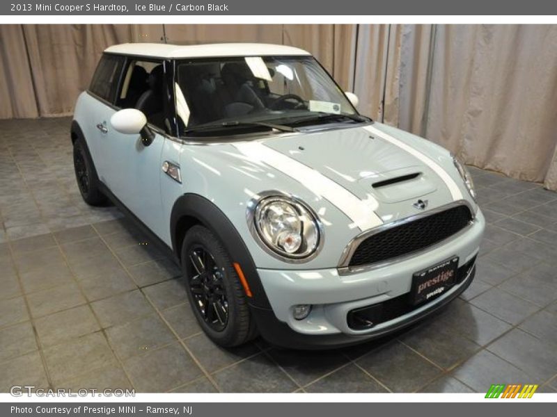 Ice Blue / Carbon Black 2013 Mini Cooper S Hardtop