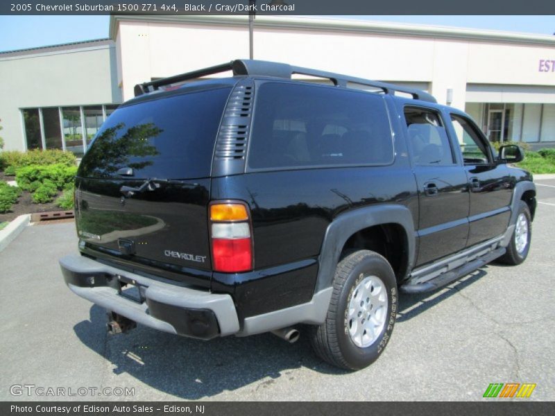 Black / Gray/Dark Charcoal 2005 Chevrolet Suburban 1500 Z71 4x4