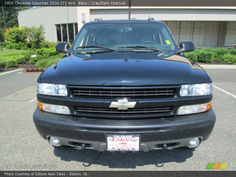 Black / Gray/Dark Charcoal 2005 Chevrolet Suburban 1500 Z71 4x4