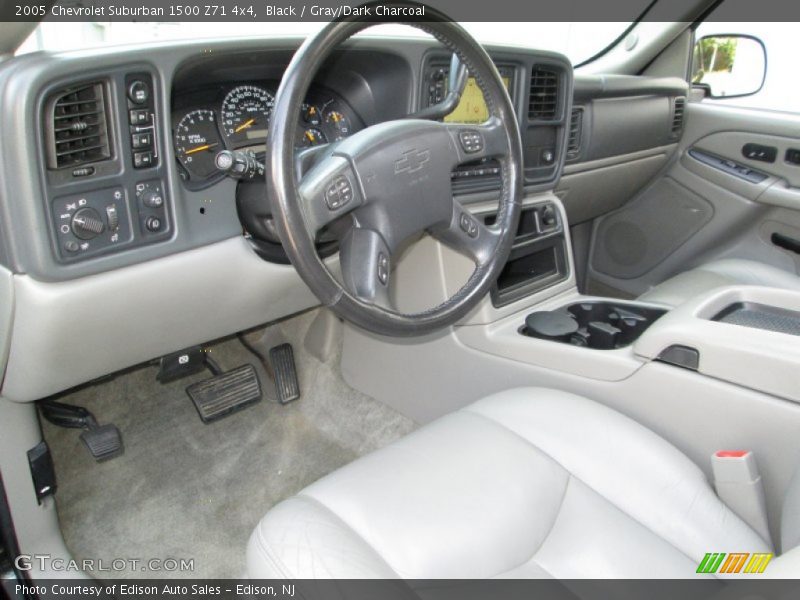 Black / Gray/Dark Charcoal 2005 Chevrolet Suburban 1500 Z71 4x4