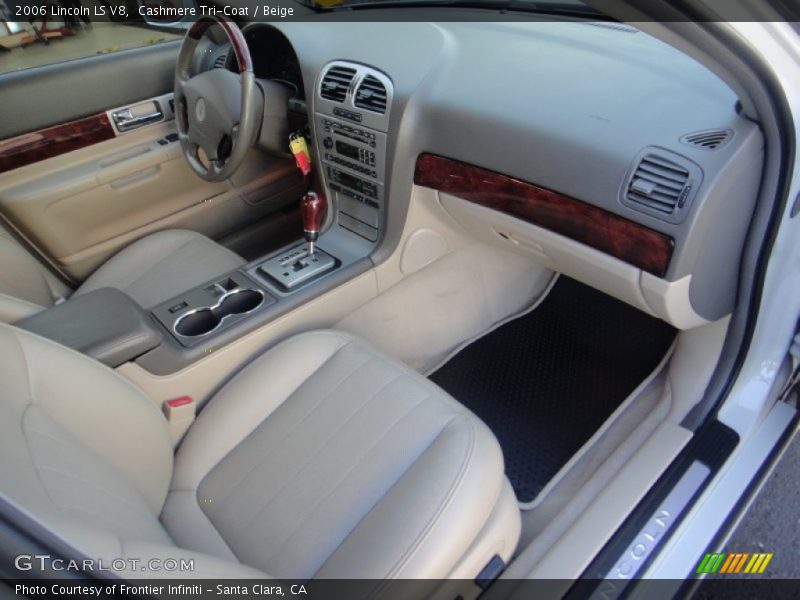 Cashmere Tri-Coat / Beige 2006 Lincoln LS V8