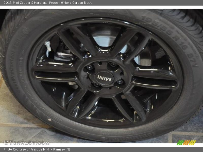Pepper White / Carbon Black 2013 Mini Cooper S Hardtop
