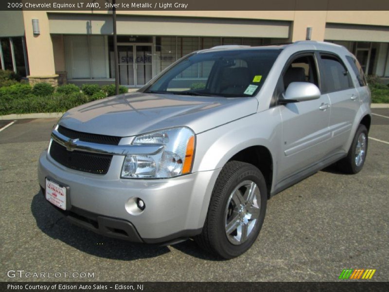 Silver Ice Metallic / Light Gray 2009 Chevrolet Equinox LT AWD