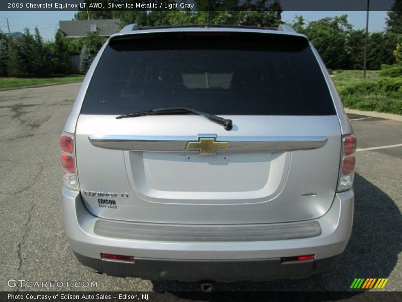 Silver Ice Metallic / Light Gray 2009 Chevrolet Equinox LT AWD