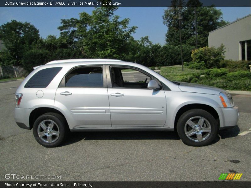 Silver Ice Metallic / Light Gray 2009 Chevrolet Equinox LT AWD