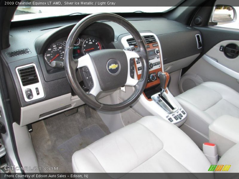 Silver Ice Metallic / Light Gray 2009 Chevrolet Equinox LT AWD