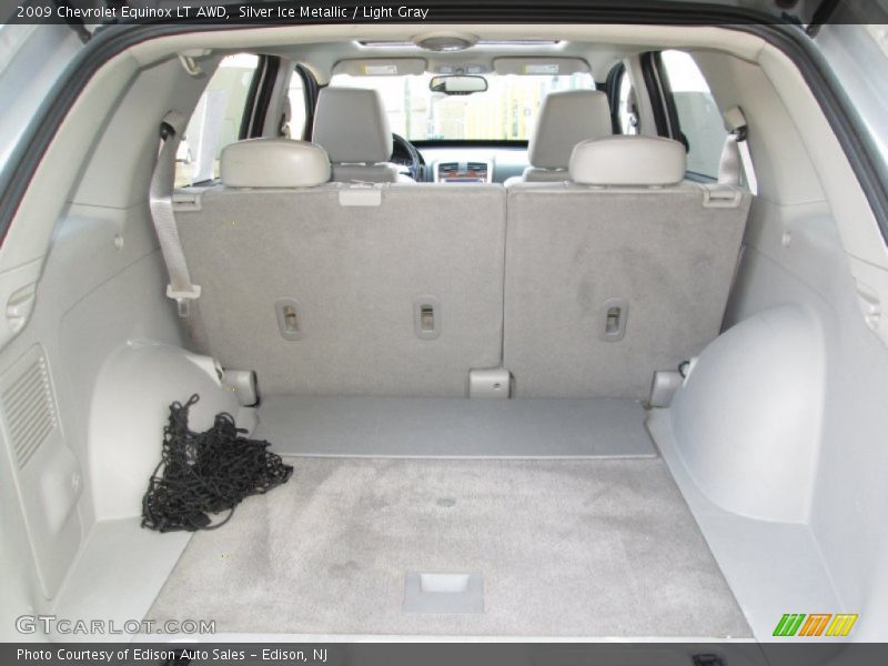 Silver Ice Metallic / Light Gray 2009 Chevrolet Equinox LT AWD