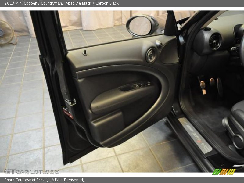 Absolute Black / Carbon Black 2013 Mini Cooper S Countryman