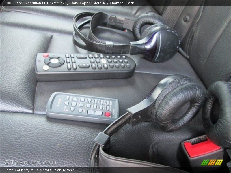 Entertainment System of 2008 Expedition EL Limited 4x4