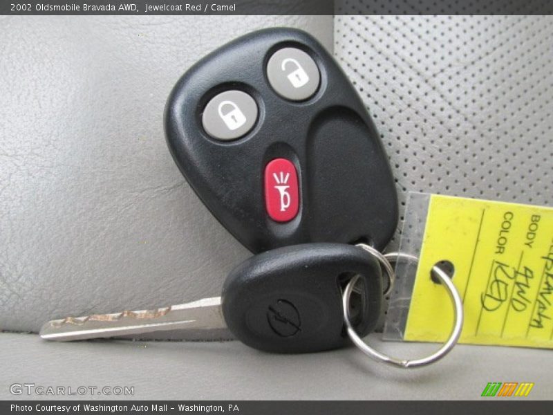 Keys of 2002 Bravada AWD