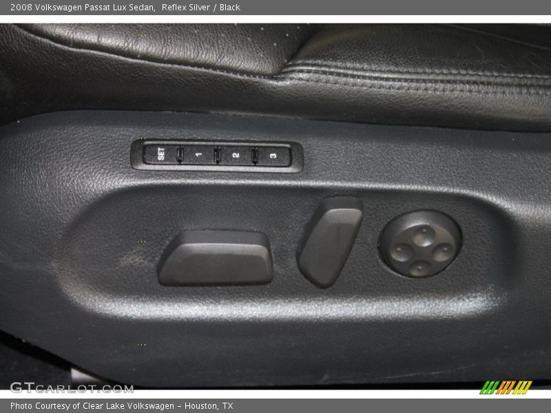 Reflex Silver / Black 2008 Volkswagen Passat Lux Sedan