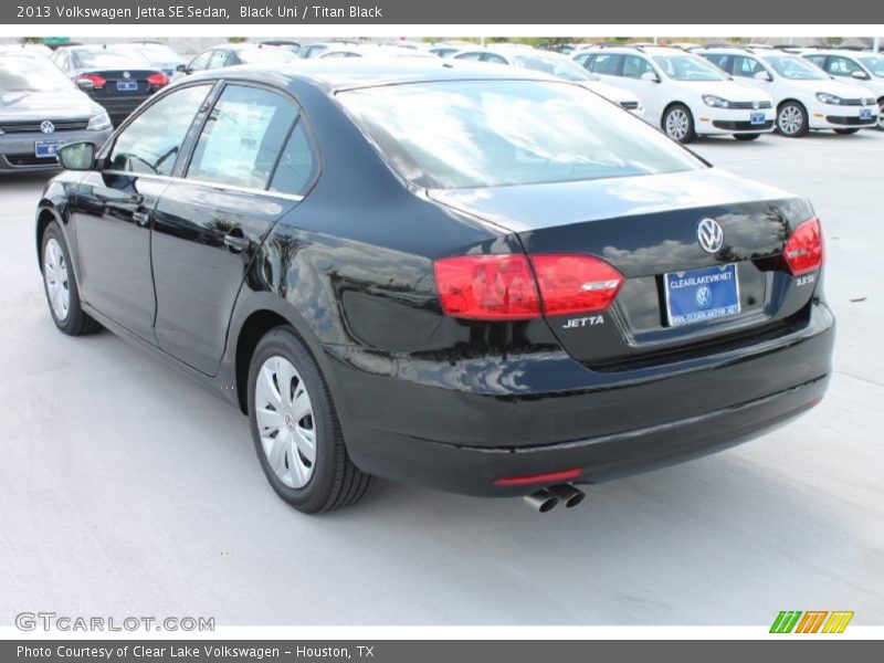 Black Uni / Titan Black 2013 Volkswagen Jetta SE Sedan