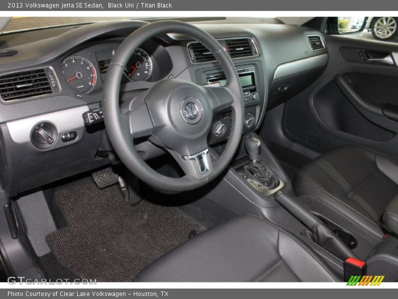 Black Uni / Titan Black 2013 Volkswagen Jetta SE Sedan