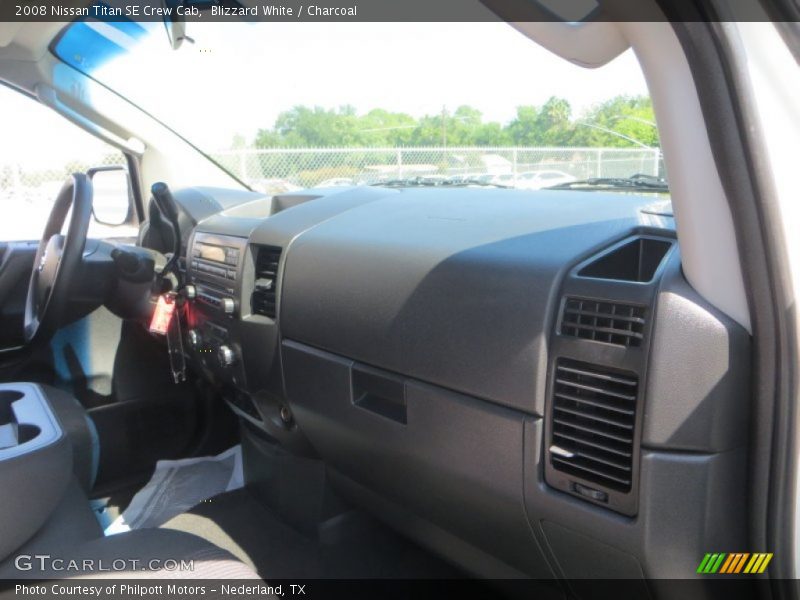 Blizzard White / Charcoal 2008 Nissan Titan SE Crew Cab