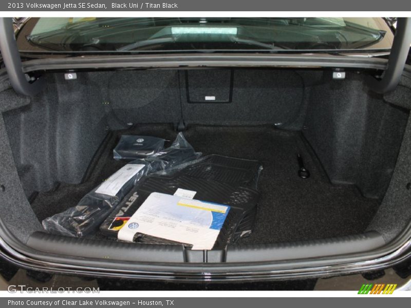 Black Uni / Titan Black 2013 Volkswagen Jetta SE Sedan