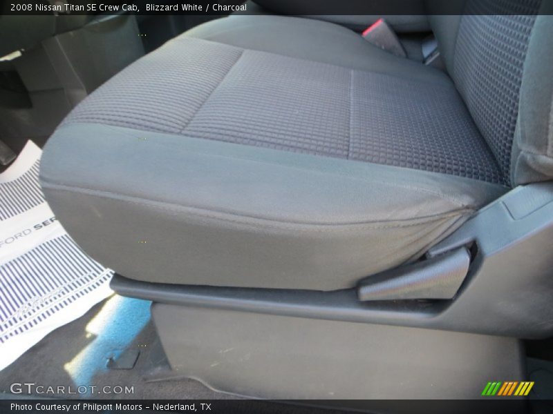 Blizzard White / Charcoal 2008 Nissan Titan SE Crew Cab