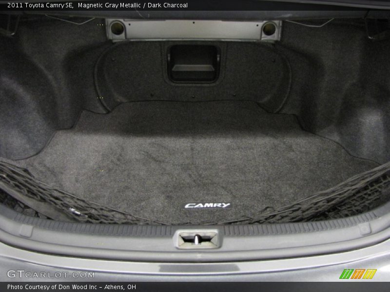 Magnetic Gray Metallic / Dark Charcoal 2011 Toyota Camry SE