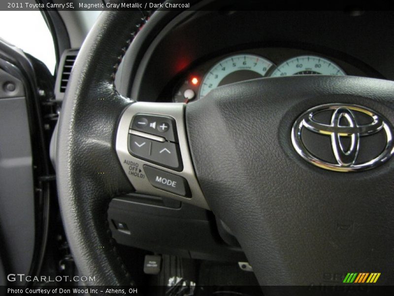 Magnetic Gray Metallic / Dark Charcoal 2011 Toyota Camry SE