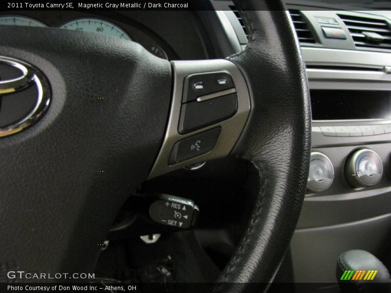Magnetic Gray Metallic / Dark Charcoal 2011 Toyota Camry SE
