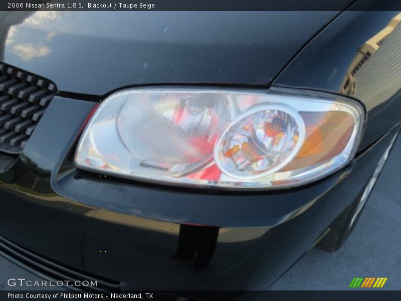 Blackout / Taupe Beige 2006 Nissan Sentra 1.8 S