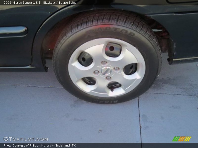 Blackout / Taupe Beige 2006 Nissan Sentra 1.8 S