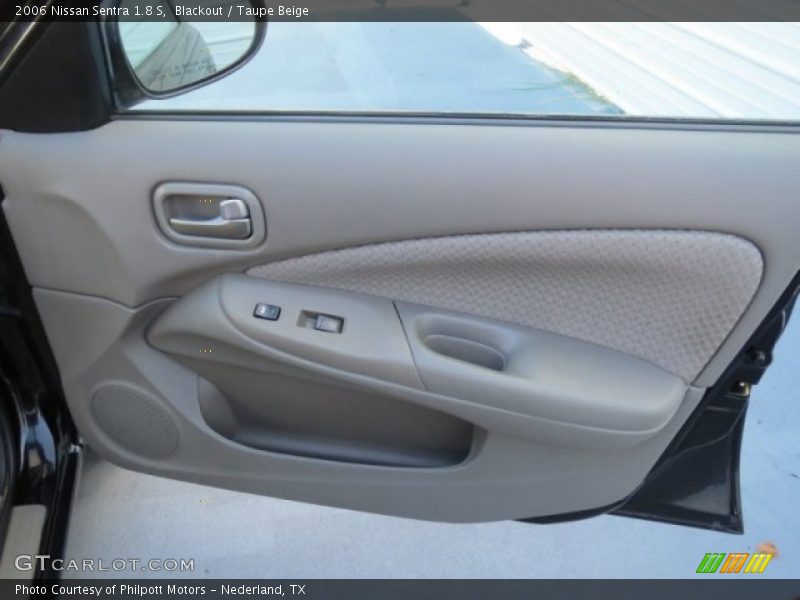 Blackout / Taupe Beige 2006 Nissan Sentra 1.8 S
