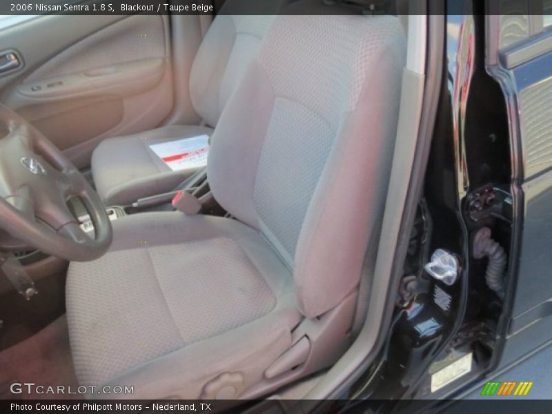 Blackout / Taupe Beige 2006 Nissan Sentra 1.8 S