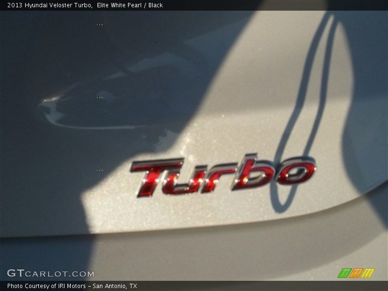 Elite White Pearl / Black 2013 Hyundai Veloster Turbo
