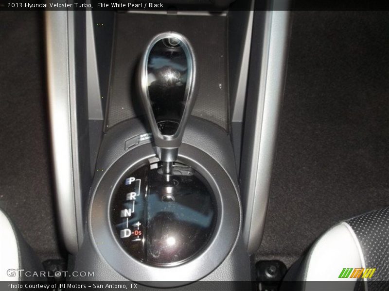 Elite White Pearl / Black 2013 Hyundai Veloster Turbo
