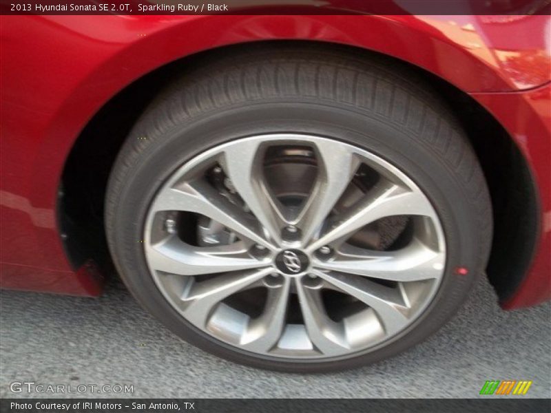 Sparkling Ruby / Black 2013 Hyundai Sonata SE 2.0T