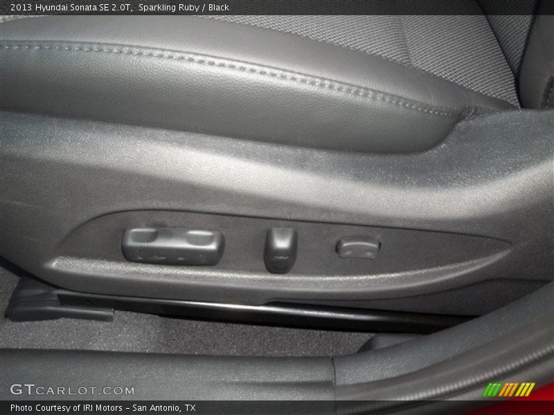 Sparkling Ruby / Black 2013 Hyundai Sonata SE 2.0T