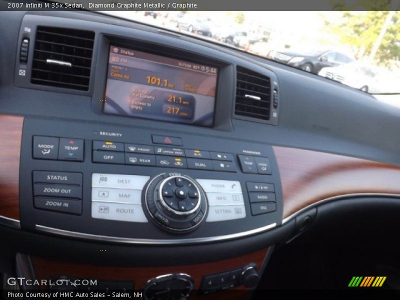 Controls of 2007 M 35x Sedan