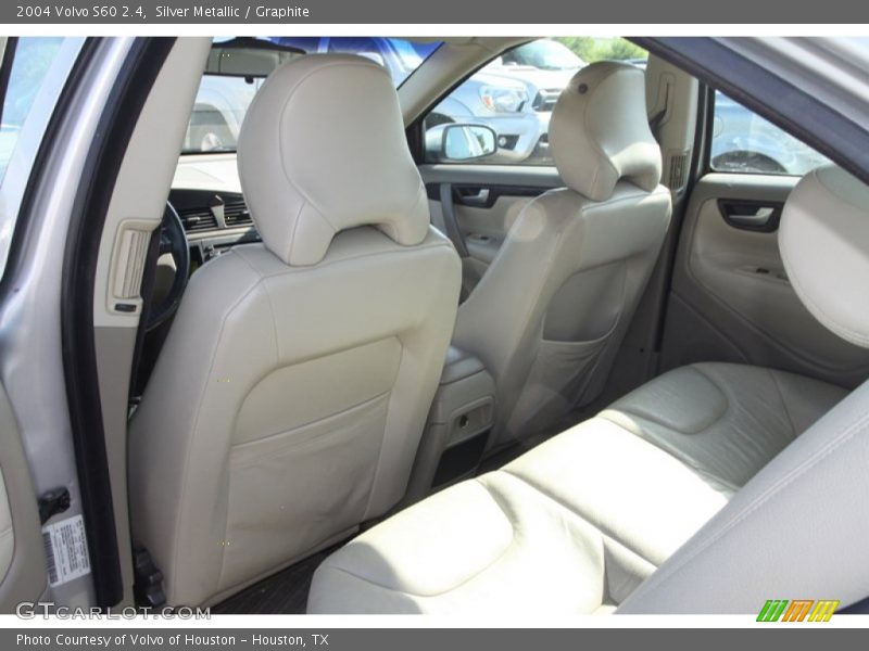 Silver Metallic / Graphite 2004 Volvo S60 2.4
