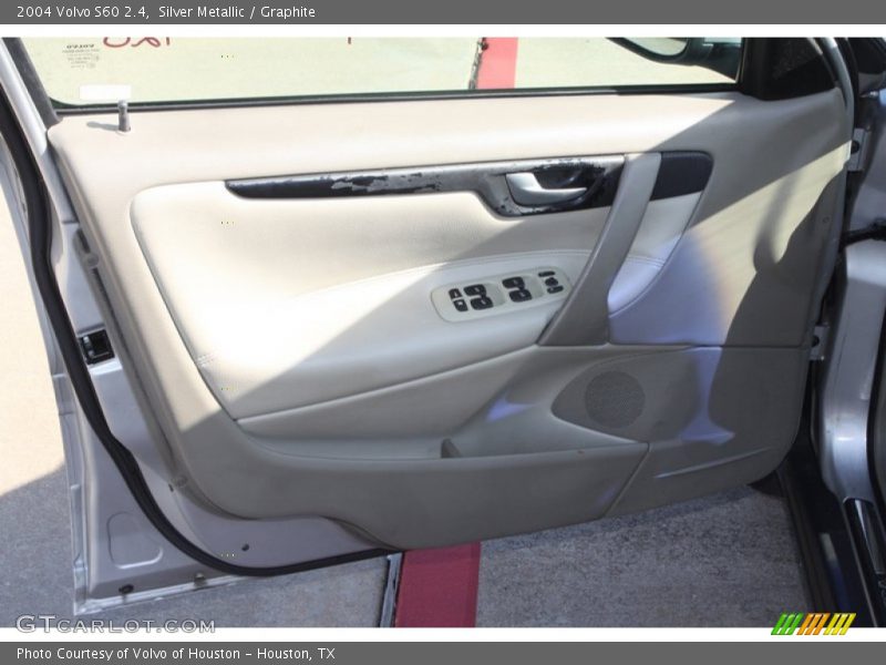 Silver Metallic / Graphite 2004 Volvo S60 2.4