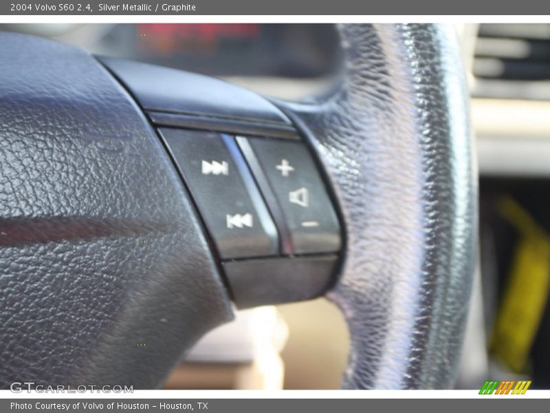 Silver Metallic / Graphite 2004 Volvo S60 2.4