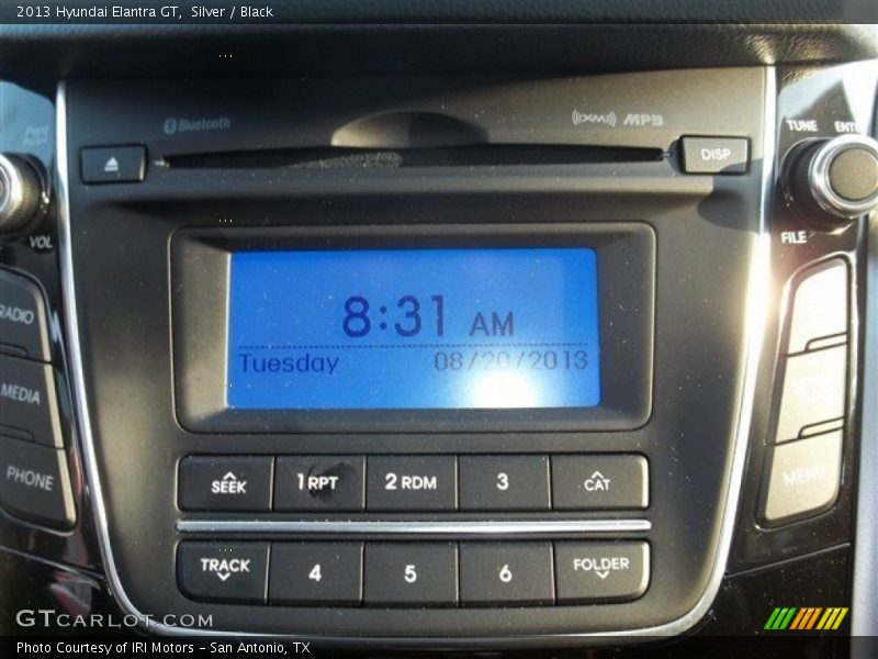 Silver / Black 2013 Hyundai Elantra GT