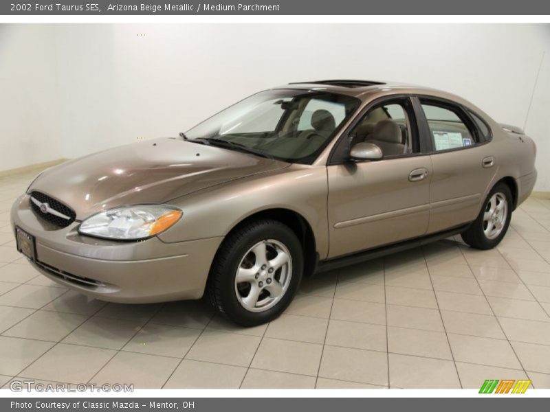 Arizona Beige Metallic / Medium Parchment 2002 Ford Taurus SES