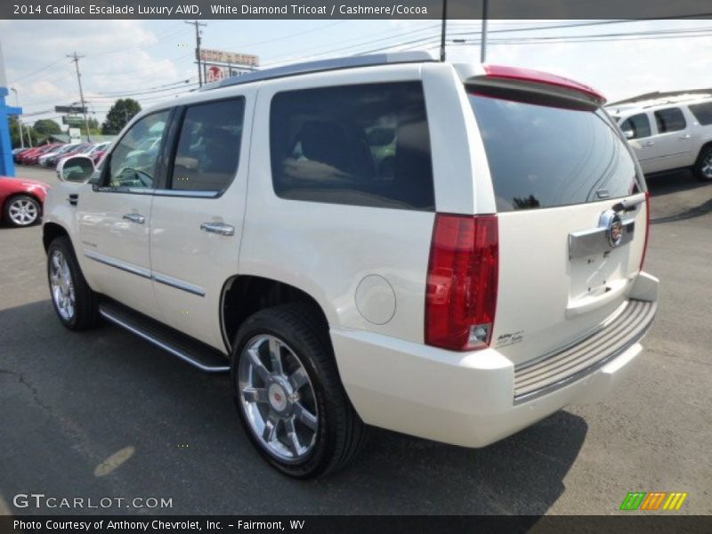  2014 Escalade Luxury AWD White Diamond Tricoat