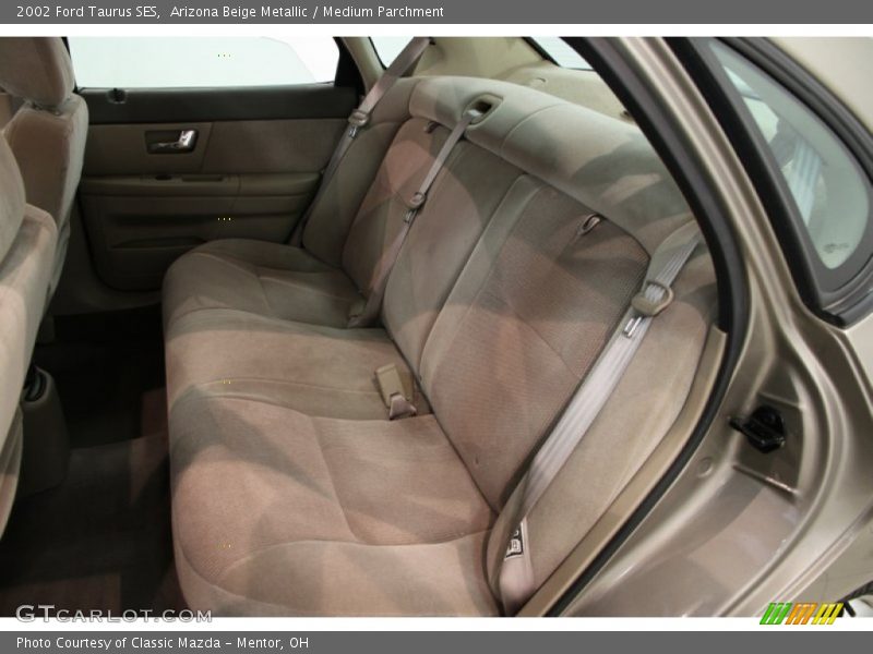 Arizona Beige Metallic / Medium Parchment 2002 Ford Taurus SES