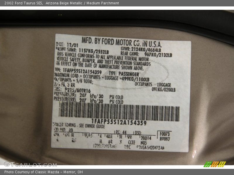 Arizona Beige Metallic / Medium Parchment 2002 Ford Taurus SES