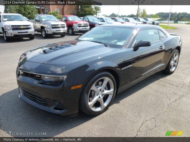 Front 3/4 View of 2014 Camaro SS/RS Coupe