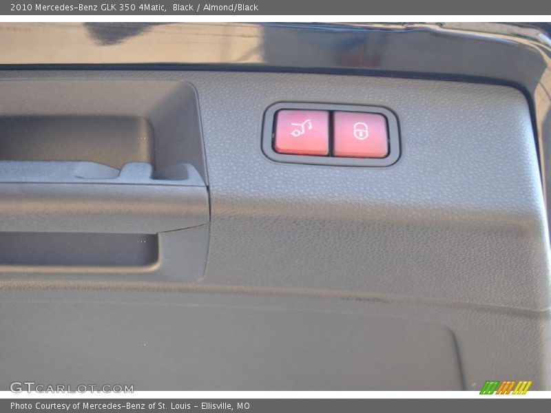 Black / Almond/Black 2010 Mercedes-Benz GLK 350 4Matic