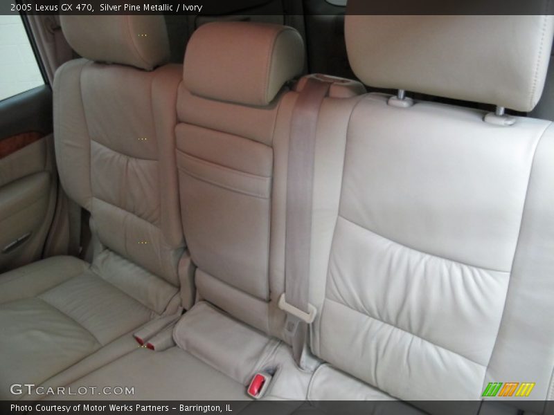 Silver Pine Metallic / Ivory 2005 Lexus GX 470