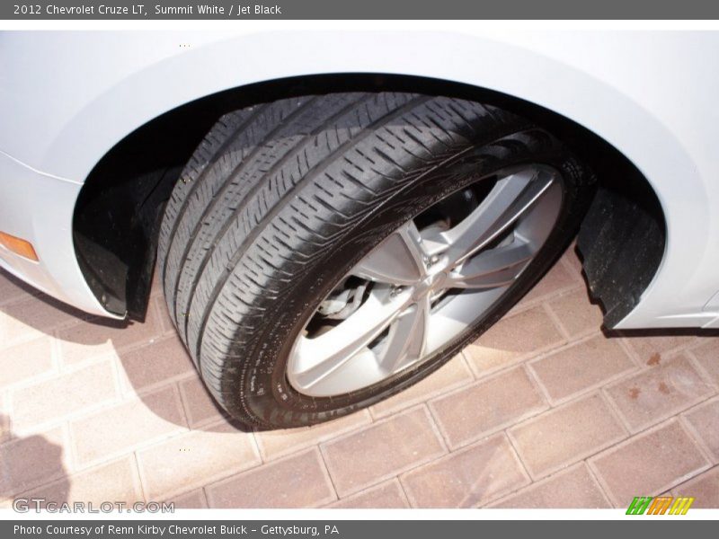 Summit White / Jet Black 2012 Chevrolet Cruze LT